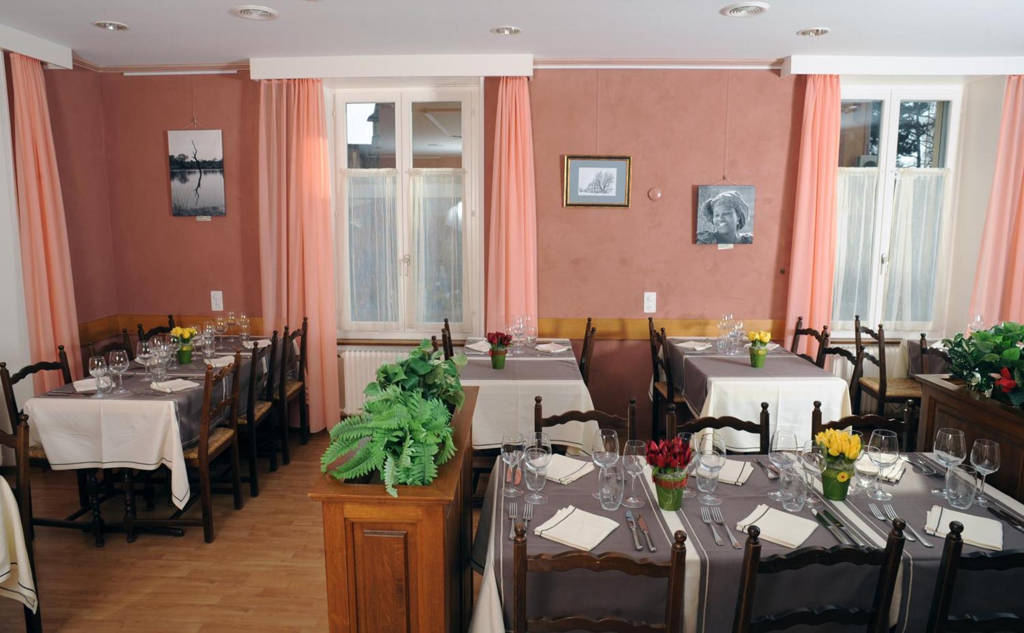 Hotel De La Gare Yvonand Dış mekan fotoğraf
